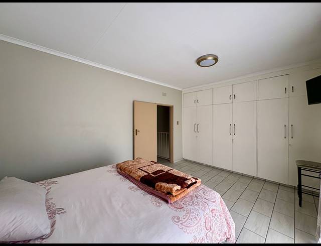2 BEDROOM TOWNHOUSE FOR SALE IN DAYANGLEN